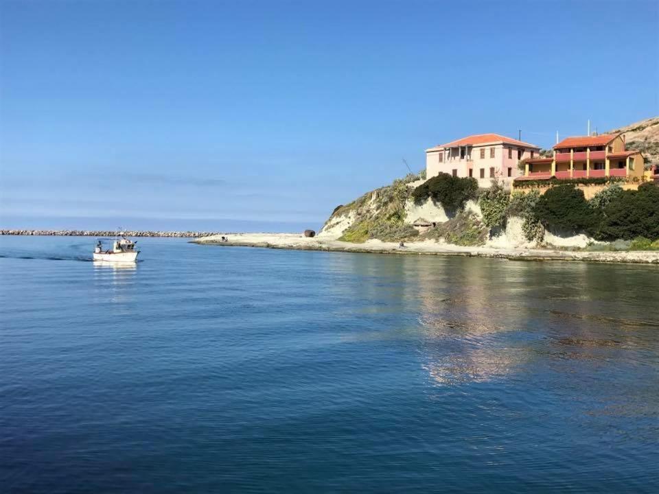B&B Del Porto Боза-Марина Екстер'єр фото