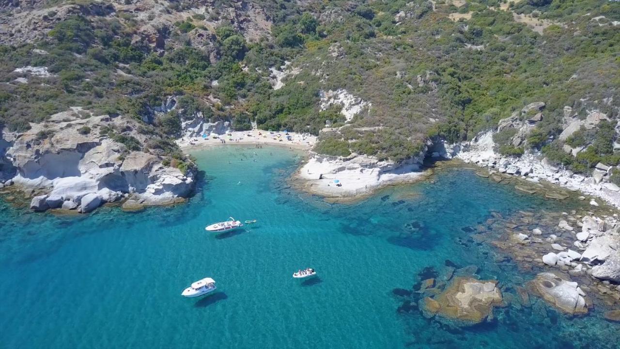 B&B Del Porto Боза-Марина Екстер'єр фото